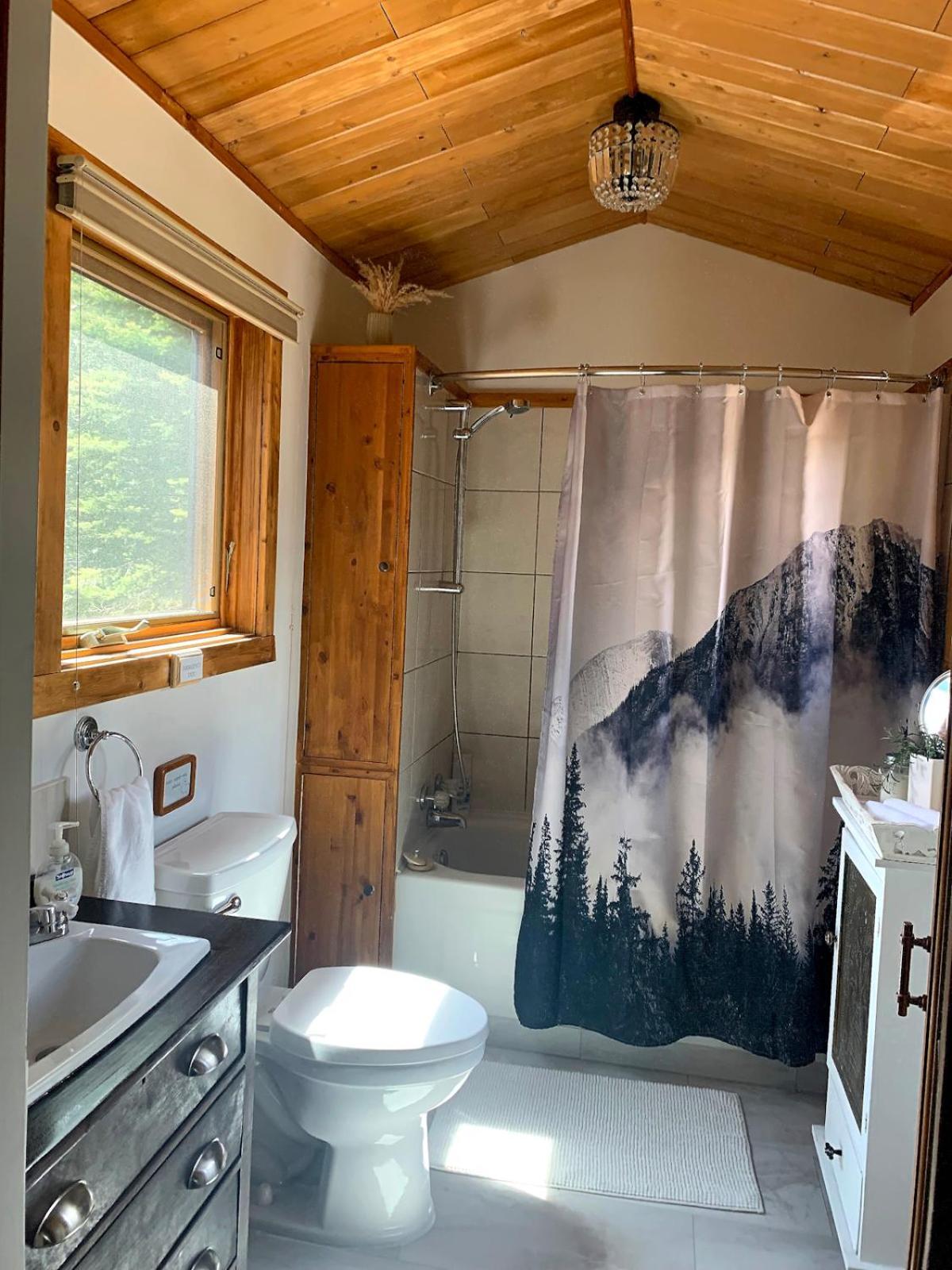 Bed & Breakfast Ambleside Canmore